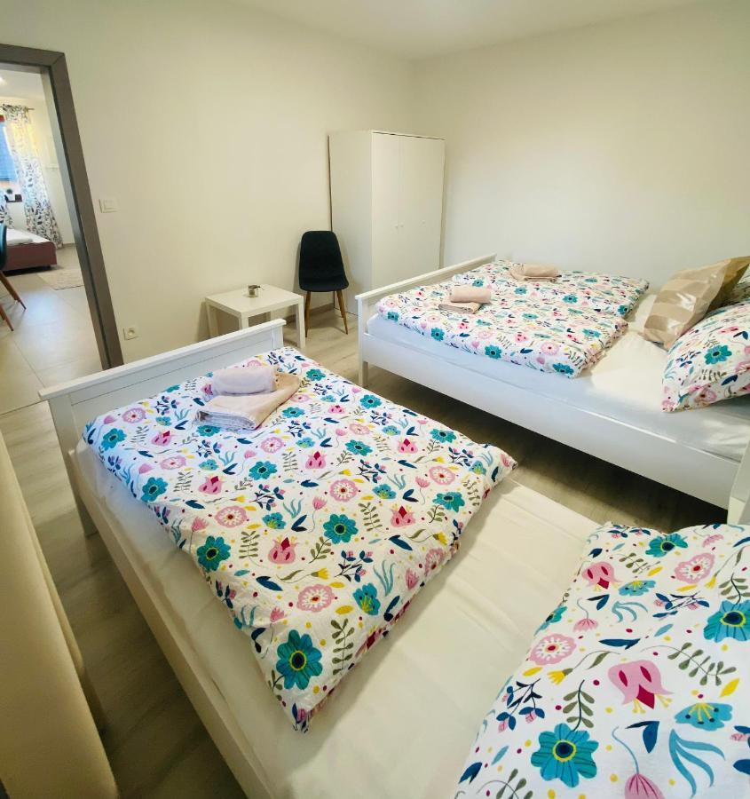 Apartmany Tamka ヴルボフ エクステリア 写真